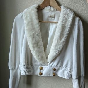 Faux fur vintage collar princess style crop jacket